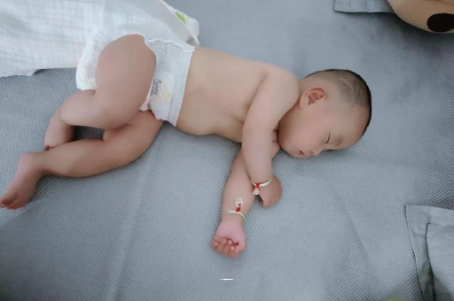 兰考3个月宝宝怎么抱